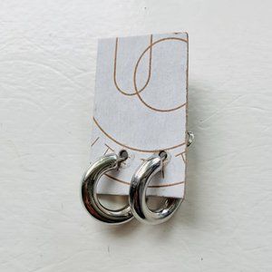 $5 ✨ UO. small chunky silver hoops